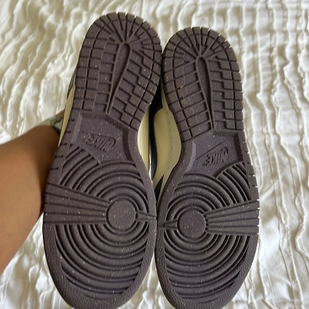 Nike Women’s Nike Dunk Low - Picture 8 of 9